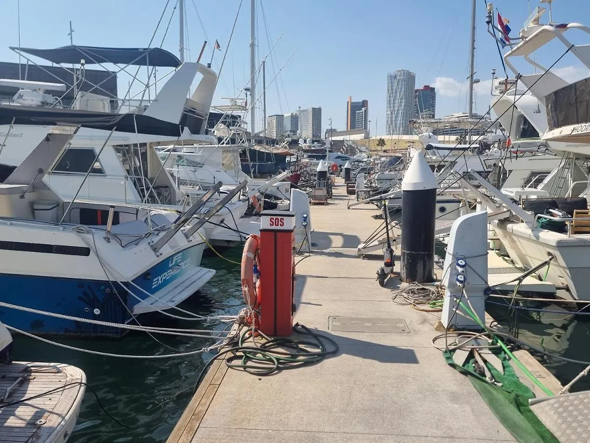 船屋 Beautiful And Comfy Boat In Barcelona With Boat Tour Option酒店