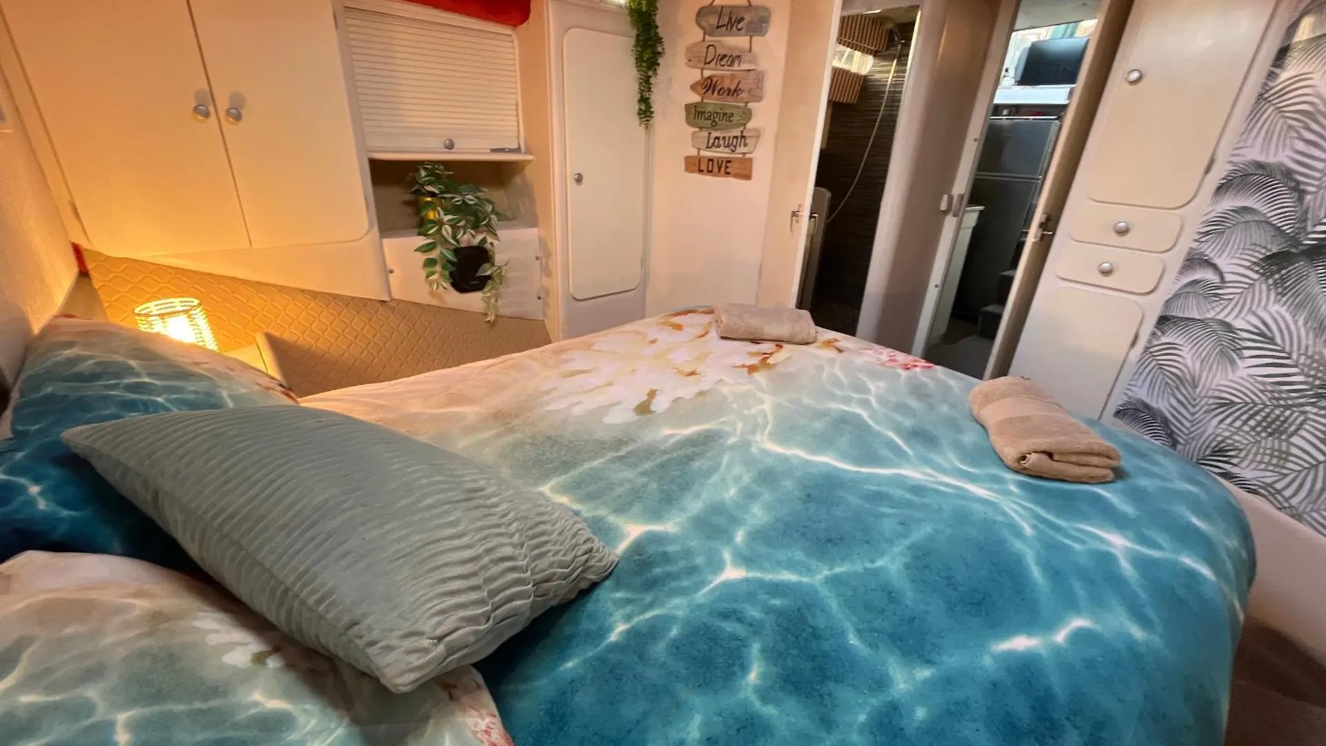 船屋 Beautiful And Comfy Boat In Barcelona With Boat Tour Option酒店 西班牙