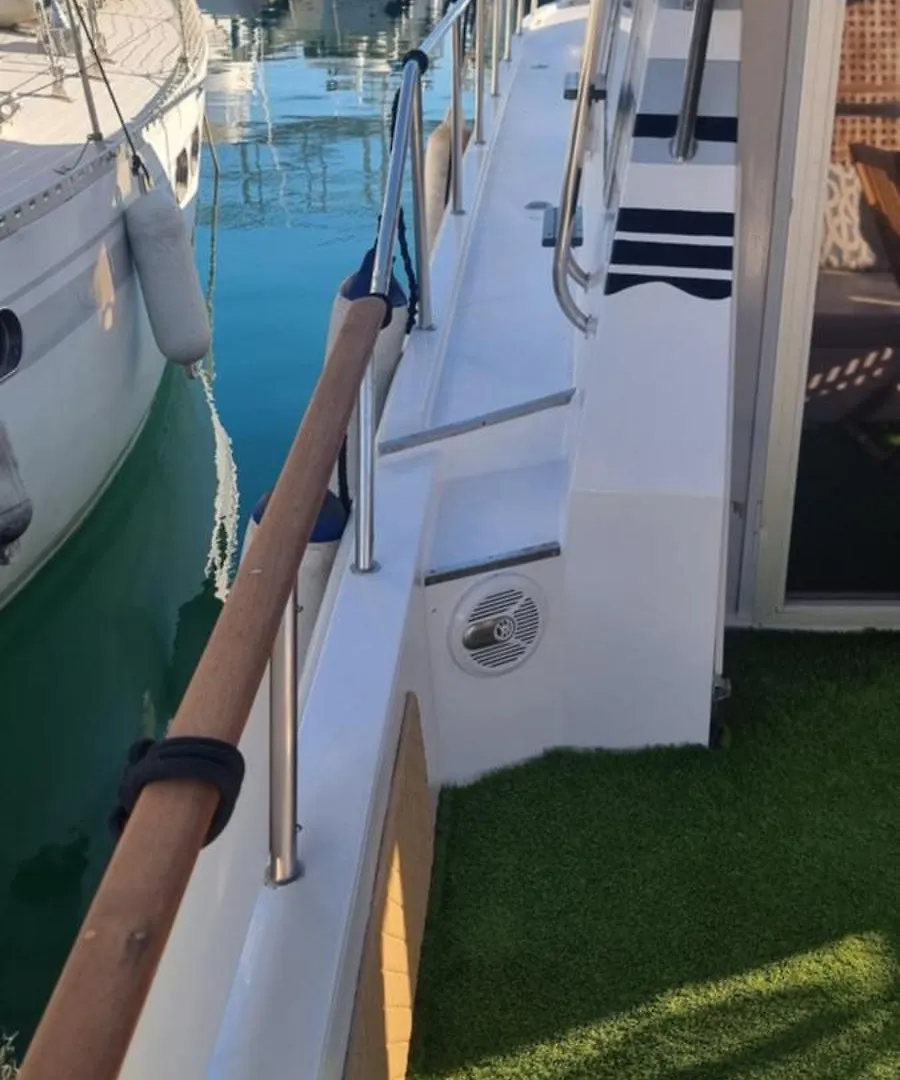 Hotel Beautiful And Comfy Boat In Barcelona With Boat Tour Option