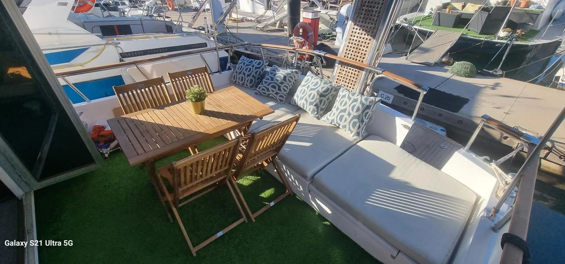 Bateau-hôtel Hotel Beautiful And Comfy Boat In Barcelona With Boat Tour Option Espagne